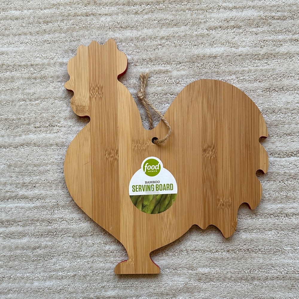 NWT Food Network Bamboo Cutting Board Rooster Shape Farmhouse Natural Red Edge